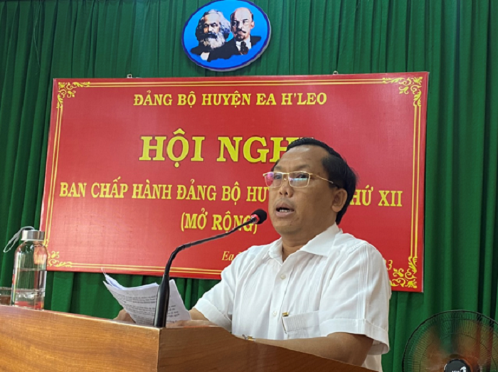 Hoi nghi Ban Chap hanh Dang bo huyen mo rong lan thu 12 3